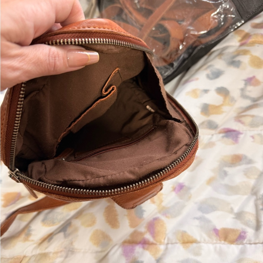 Brown Leather Woven Sling Bag - Picture 4 of 5